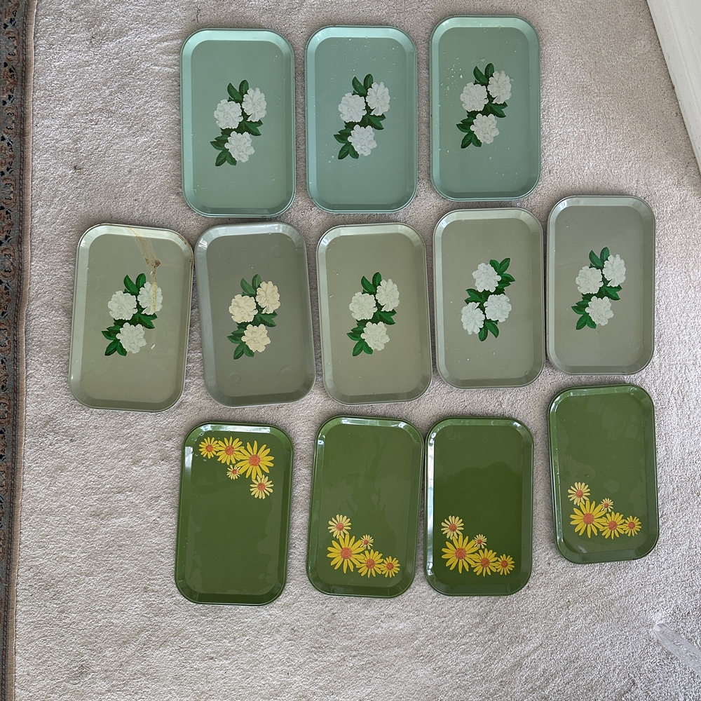 Set of Floral Decorative Trays